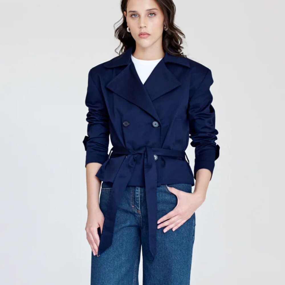 Navy Short Trench